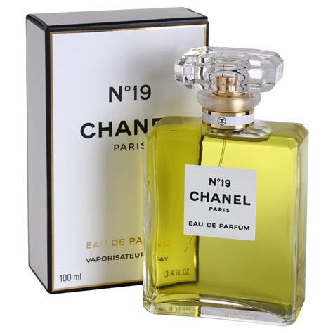 chanel no 19 pure parfum review|is chanel no 19 discontinued.